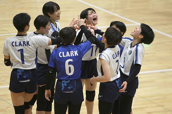 2021年春高バレー全道大会 相手を圧倒する雰囲気で善戦に持ち込んだ